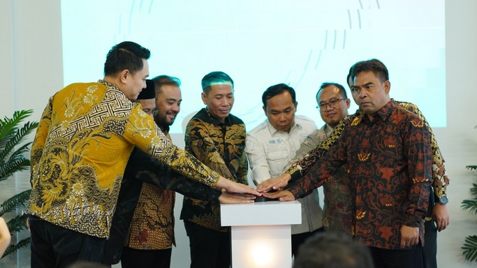 PEluncuran